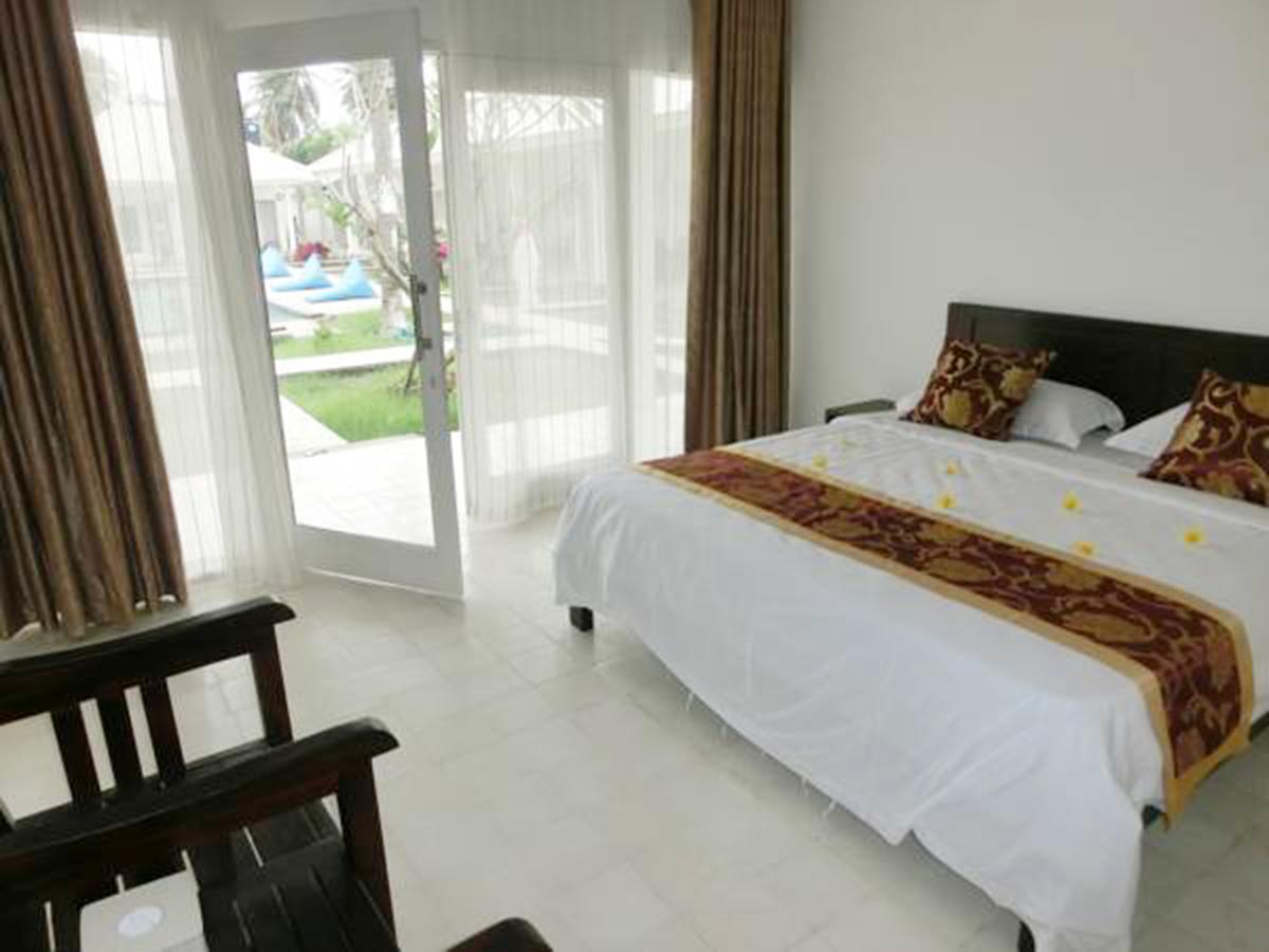Lombok Holiday Hotel Kuta  Exterior photo